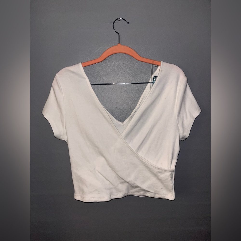 Arizona Cropped Crossover Tee